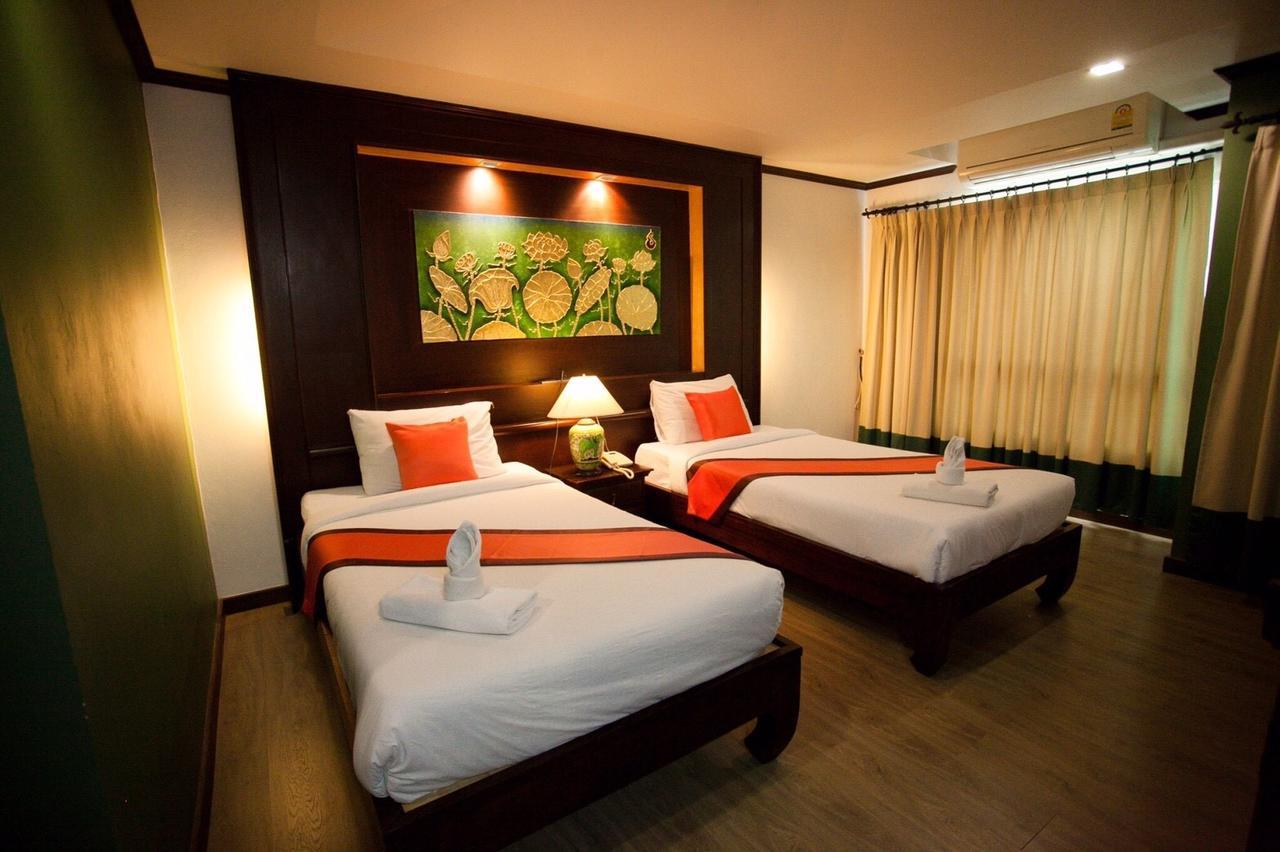 Chour Palace Hotel Mae Sai Exteriör bild