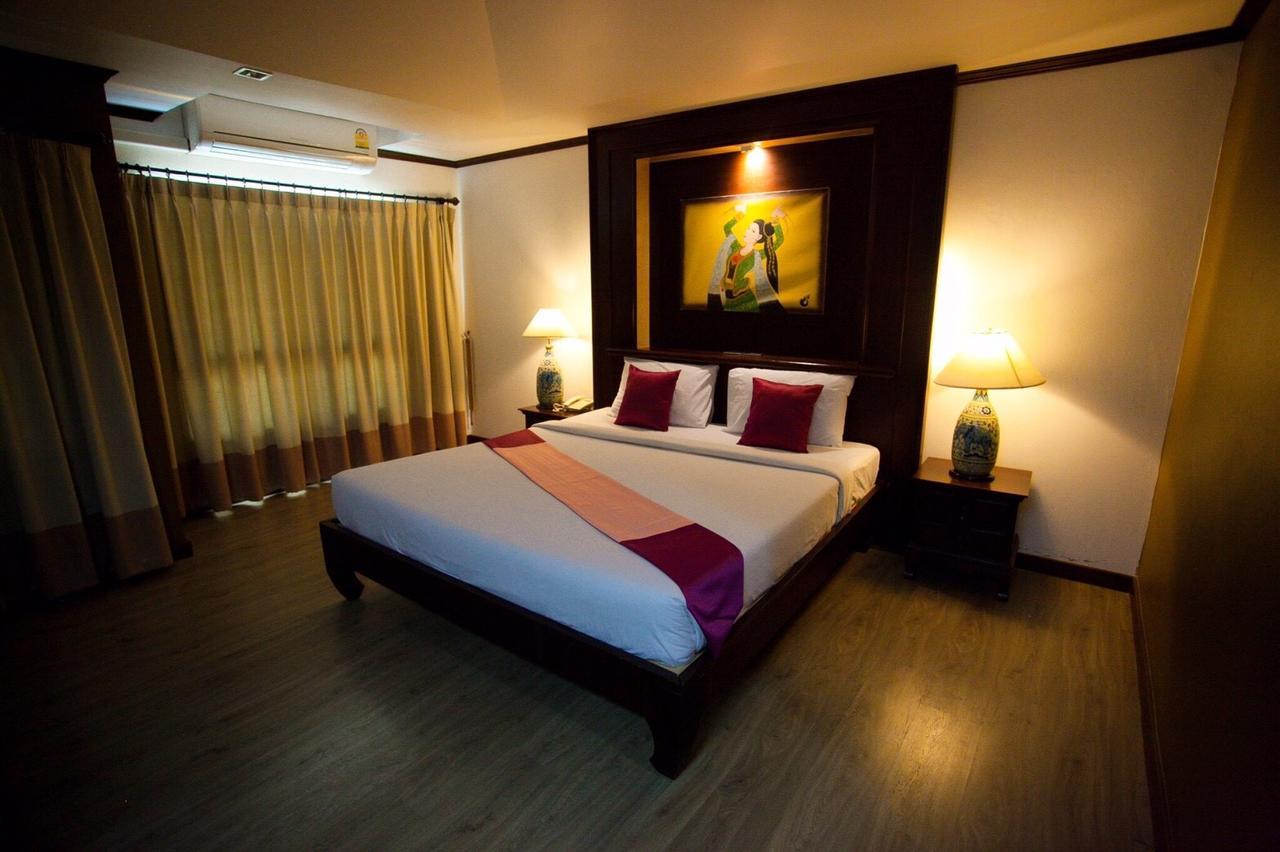 Chour Palace Hotel Mae Sai Exteriör bild