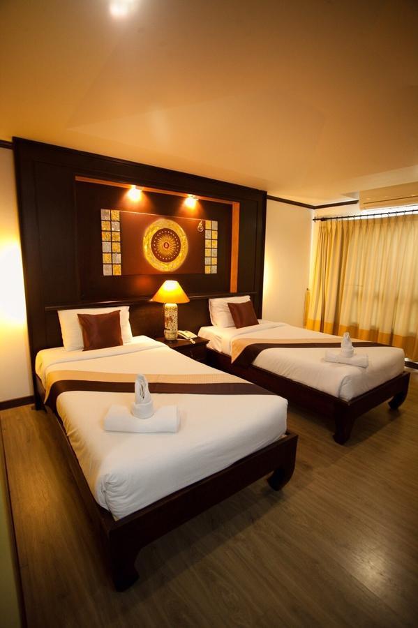 Chour Palace Hotel Mae Sai Exteriör bild