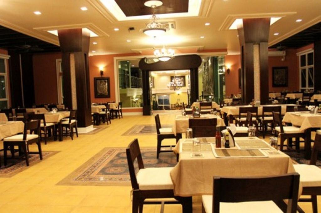 Chour Palace Hotel Mae Sai Exteriör bild